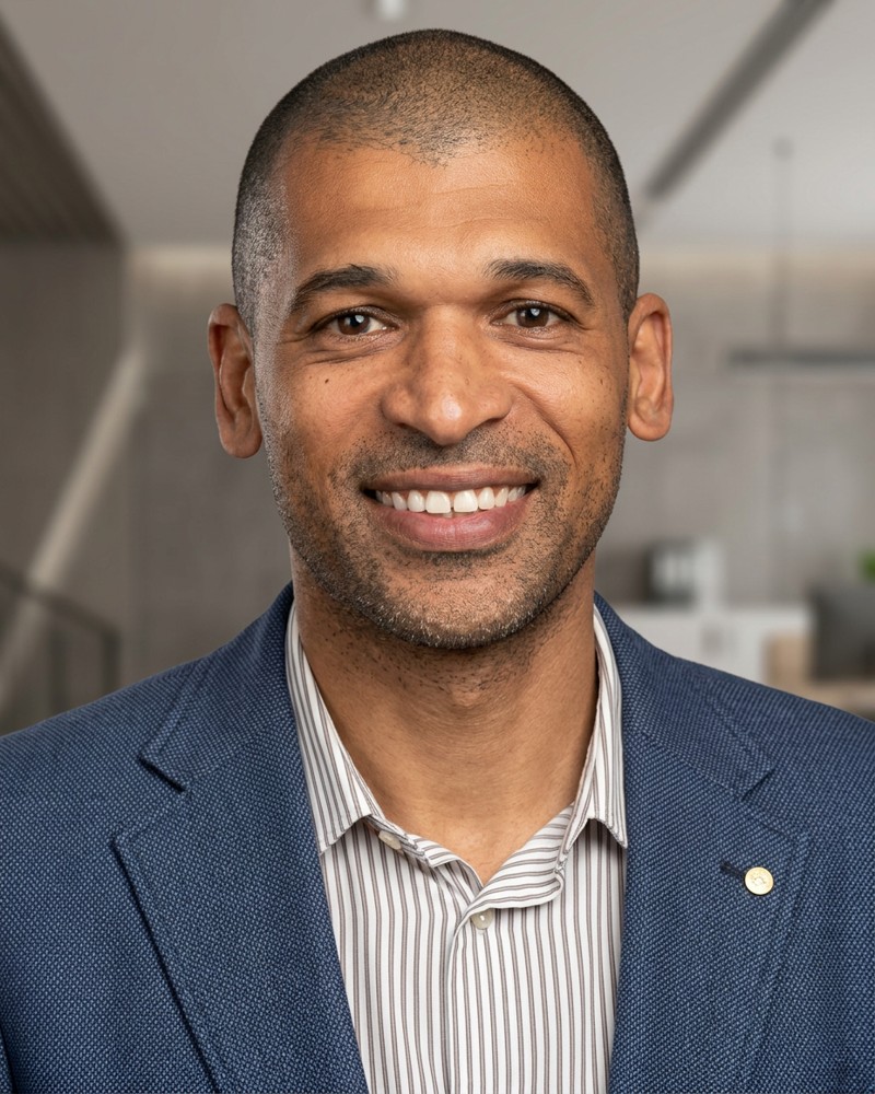 Fernando Carballal Thsiananga, Co-founder — Administration & Financial Controlling at AP Trading Worldwide
